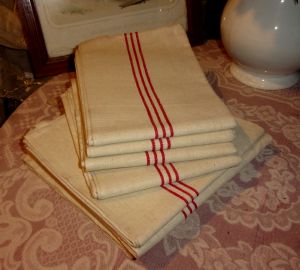 " 2 BEAUX TORCHONS ANCIENS RUSTIQUES ETAT NEUF......................./E/
