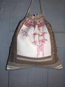 Sac tous usages , tissus anciens , broderie rouge