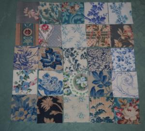 petits coupons pour patchwork, petits coupons de tissus anciens , dominance bleue