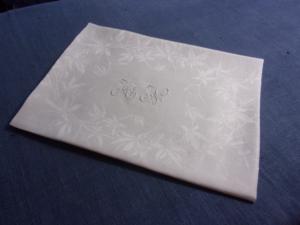  Beau monogramme ancien AN sur serviette