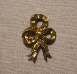 BEAU CACHE CLOU ANCIEN RUBAN LOUIS XVI ( bronze)