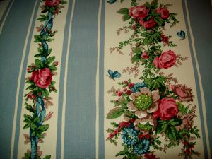 TISSU ANCIEN SUPERBES BANDES DE FLEURS