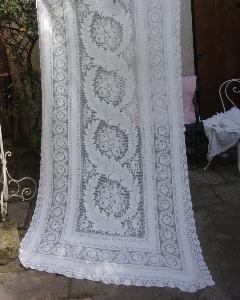 " Grand rideau ancien en dentelle , 19 ème