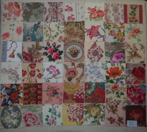   Lot de 42 petits coupons de tissus anciens pour patchwork..