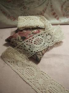 large dentelle ancienne 2 mètres
