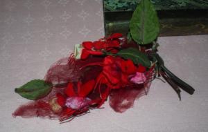 Branche de fleurs ancienne , branche de fuchsias