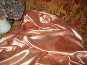 FIN TISSU ANCIEN SOYEUX ROSE TRES SOUPLE