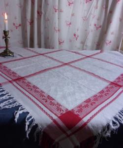  Jolie nappe ancienne, 1900,surnappe,  bandes rouges