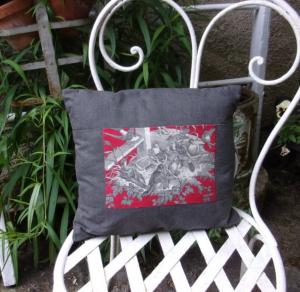 Coussin, tissu ancien, toile de Jouy, petits oiseaux