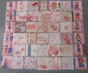 rare  Lot de 42 petits coupons de tissus anciens pour patchwork.. enfants****
