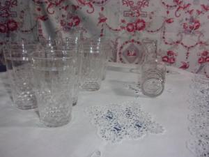 4 beaux grands verres anciens 