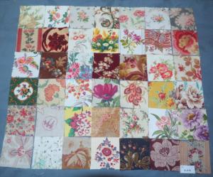   Lot de 42 petits coupons de tissus anciens pour patchwork..xxx