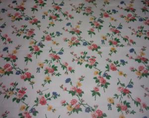 TISSU ANCIEN BRANCHES DE PETITES FLEURS 