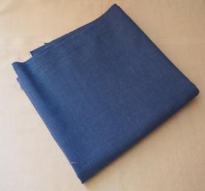 Tissu ancien pour vêtements , bleu moyen , origine atelier de blouses, popeline