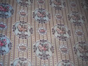 tissu ancien, médaillons de fleurs