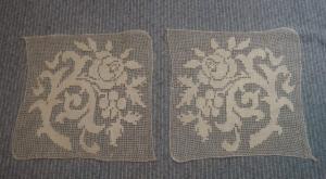 2 grandes et belles incrustations de dentelle ancienne main, motifs de roses , jamais utilisées