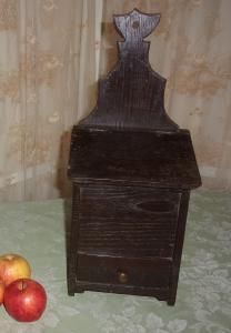  GRANDE BOITE ANCIENNE EN BOIS.... A SEL?    #