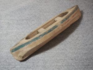 Adorable petit bateau ancien en bois, jouet ancien , déco shabby