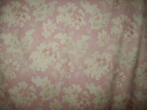 JOLI TISSU ANCIEN FLEURI TONS FANES ET DELICATS/ OLD FABRIC