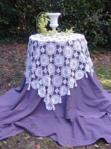 Jolie nappe ancienne en dentelle  main, rideau