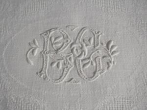 Monogramme ancien BC sur serviette