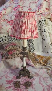 Abat-jour, tissu ancien tons fanés , déco shabby