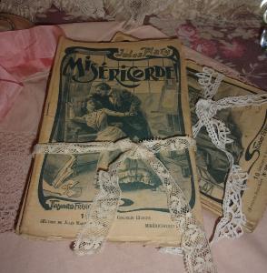  5 petits livrets anciens, petits romans 1900, déco shabby , scrapbooking, junk journal