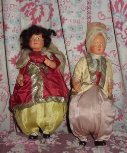  RARE COUPLE DE POUPEES ANCIENNES CELLULOID. PETIT COLLIN. ORIENTALES