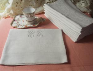 6 grandes et belles serviettes anciennes monogrammées CT