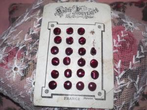 6 mini boutons anciens en nacre, poupée