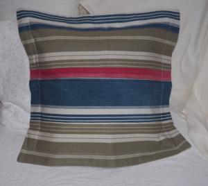 coussin en tissus anciens, toiles 19 ème 