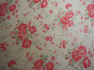 Fin tissu ancien fleuri fond jaune pâle