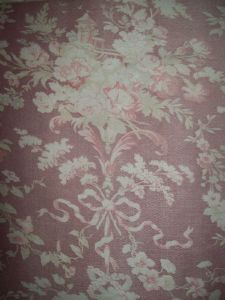 BEAU TISSU ANCIEN 19 EME FLEURS. TONS FANES