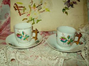 2 JOLIES TASSES ANCIENNES DECOR DE ROSES, roses moussues , 19 ème