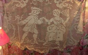 Rideau ,GRANDE PIECE ANCIENNE DENTELLE RUSTIQUE . NAPPE OU RIDEAU