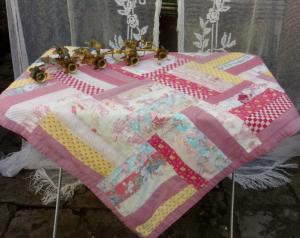  Dessus de table ou nappe vintage en tissus anciens, patchwork