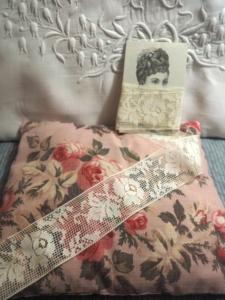 large et fine dentelle ancienne