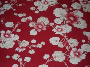 " Tissu ancien jolies fleurs de capucines, 1900, fond rouge......................./E/