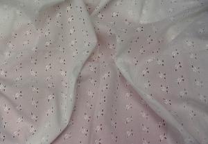  Broderie anglaise ancienne ou vintage 