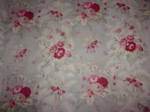 " Joli tissu ancien , fleuri, 19 ème, coloris doux..................../E/