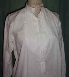 Fine chemise ancienne pour homme , plastron plissé finement