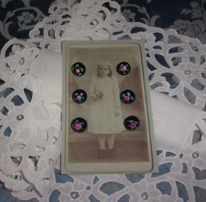  6 jolis boutons anciens avec petites roses peintes à la main