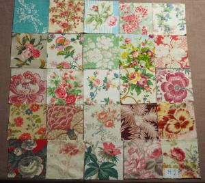  LOT DE 25 COUPONS DE TISSUS ANCIENS POUR PATCHWORK