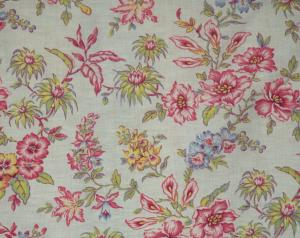 Tissu ancien, coloris doux , fleurs