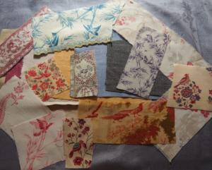 Lot de petits coupons de tissus anciens , avec oiseaux , patchwork, scrapbooking, livre textile , collages 