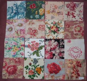 Lot de 16 coupons de tissus anciens pour patchwork