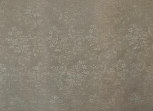 Tissu ancien aux beaux motifs de fleurs soyeux