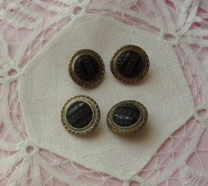  4 BOUTONS ANCIENS NOIRS DITS DE JAIS 