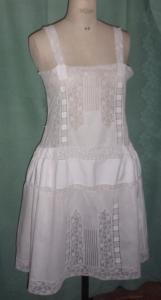   Chemise ancienne avec dentelles et broderies de jours