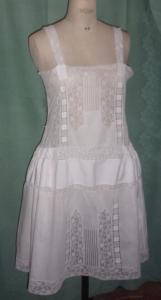   Chemise ancienne avec dentelles et broderies de jours